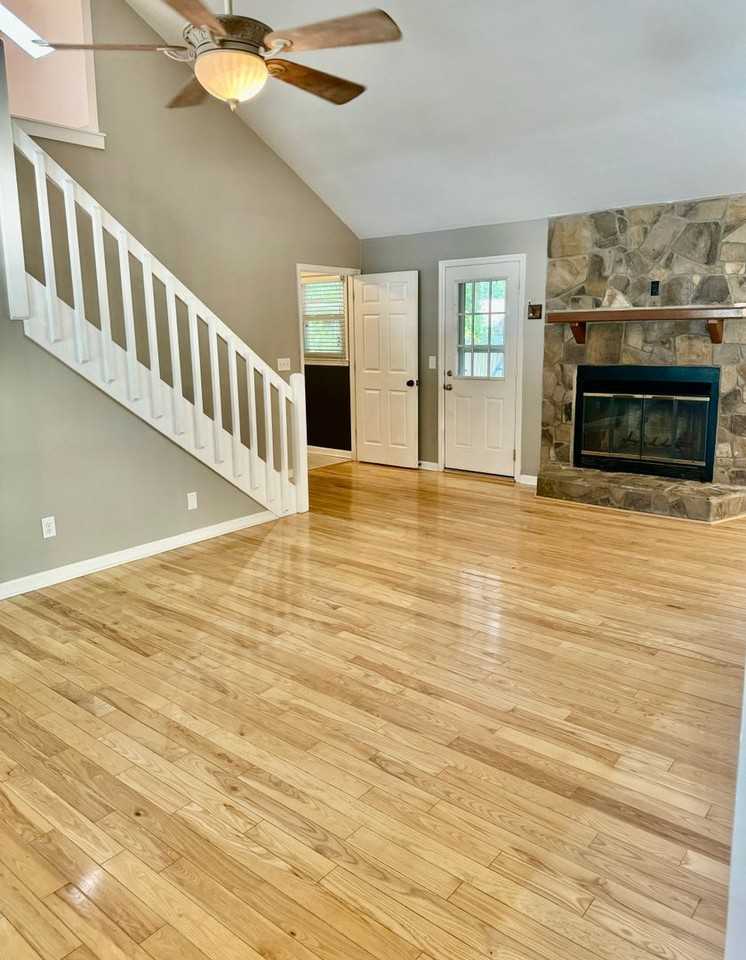 119 Durham Dr - Photo 5 of 27