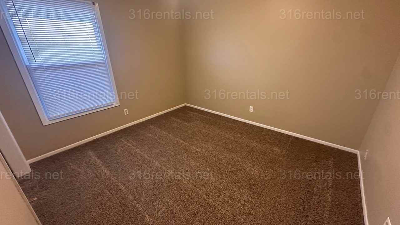 6716 W Par Ln - Photo 4 of 14