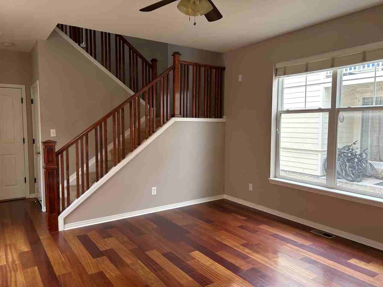 2533 Rock Creek Dr - Photo 2 of 19