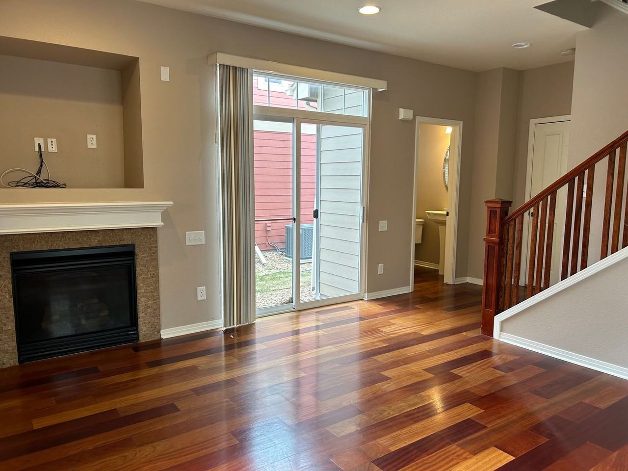 2533 Rock Creek Dr - Photo 4 of 19