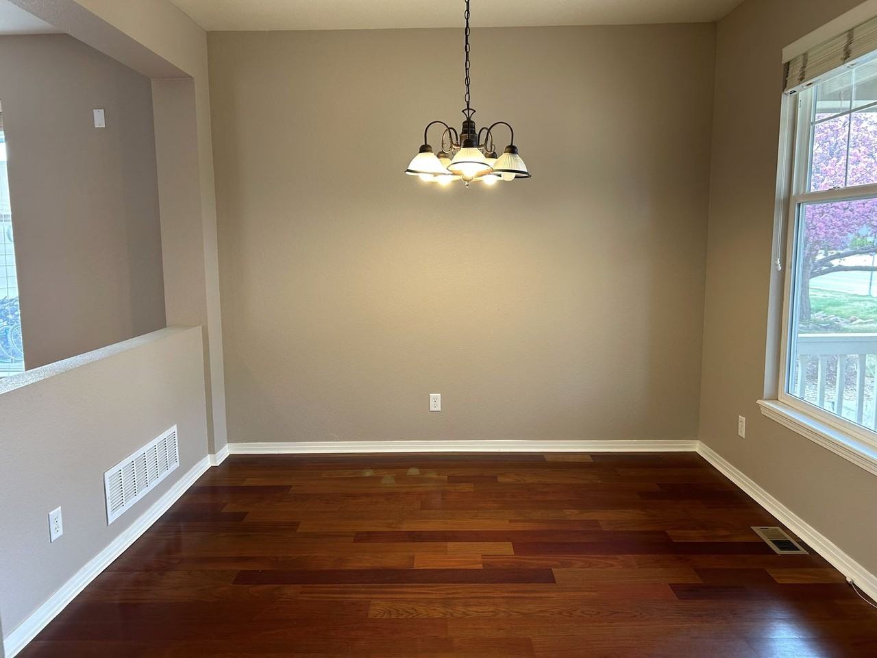 2533 Rock Creek Dr - Photo 6 of 19