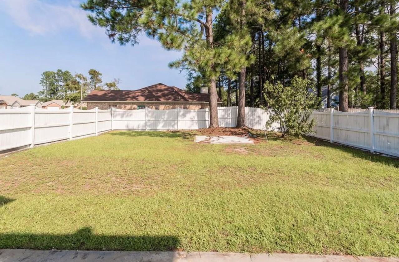 1909 Stonehenge Dr - Photo 3 of 3