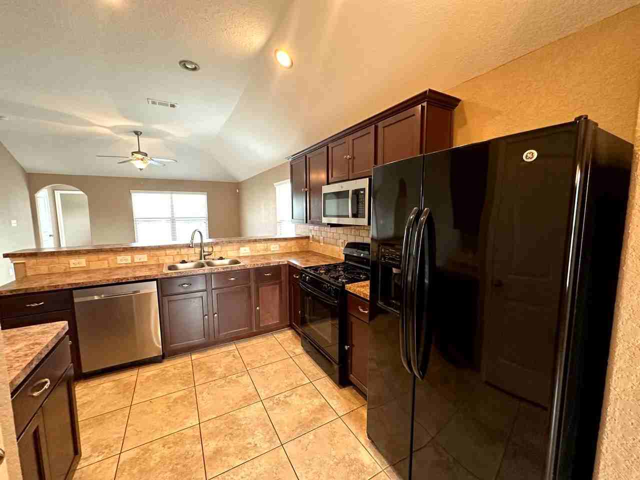 3327 Candlemoon Dr - Photo 6 of 19