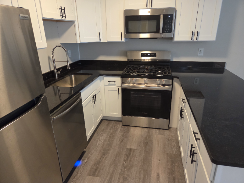34711 Jefferson Ave #5 - Photo 2 of 13