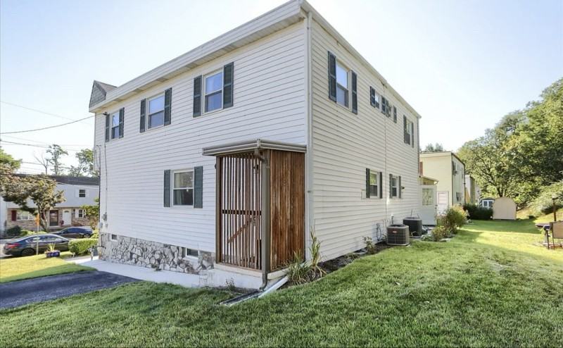 830 Erford Rd - Photo 3 of 23
