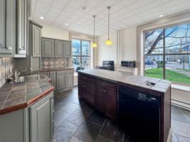 featured image of 144 Bloom St