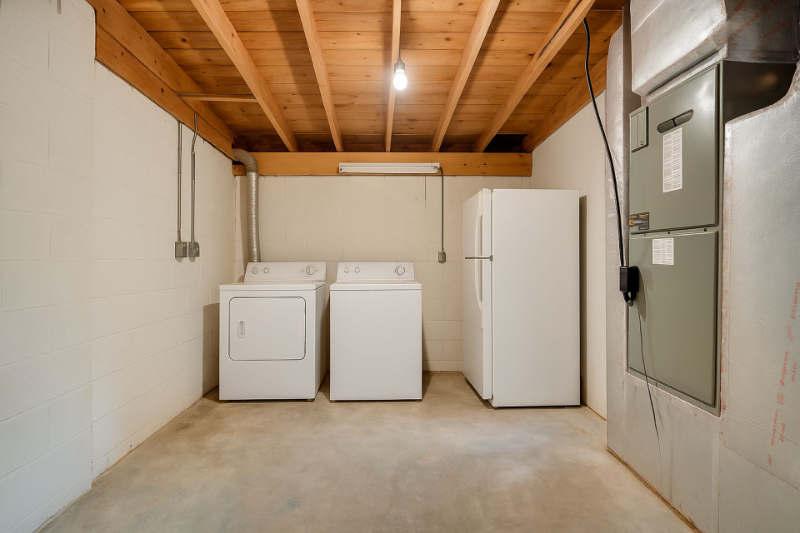 7407 Duke Dr #1 - Photo 4 of 7