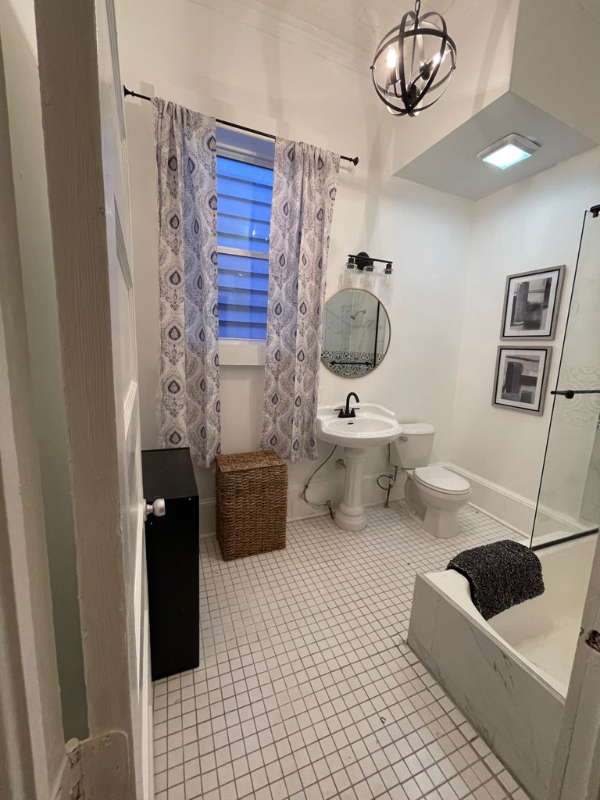 3221 Saint Claude Ave - Photo 4 of 7