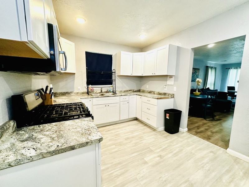 606 Nw Dearborn Ave - Photo 2 of 9