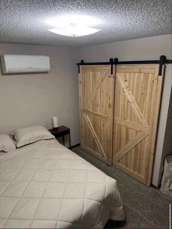 308 W 6th St #1 - Photo 6 of 8