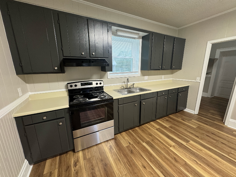 13 Smythe St #B - Photo 6 of 16