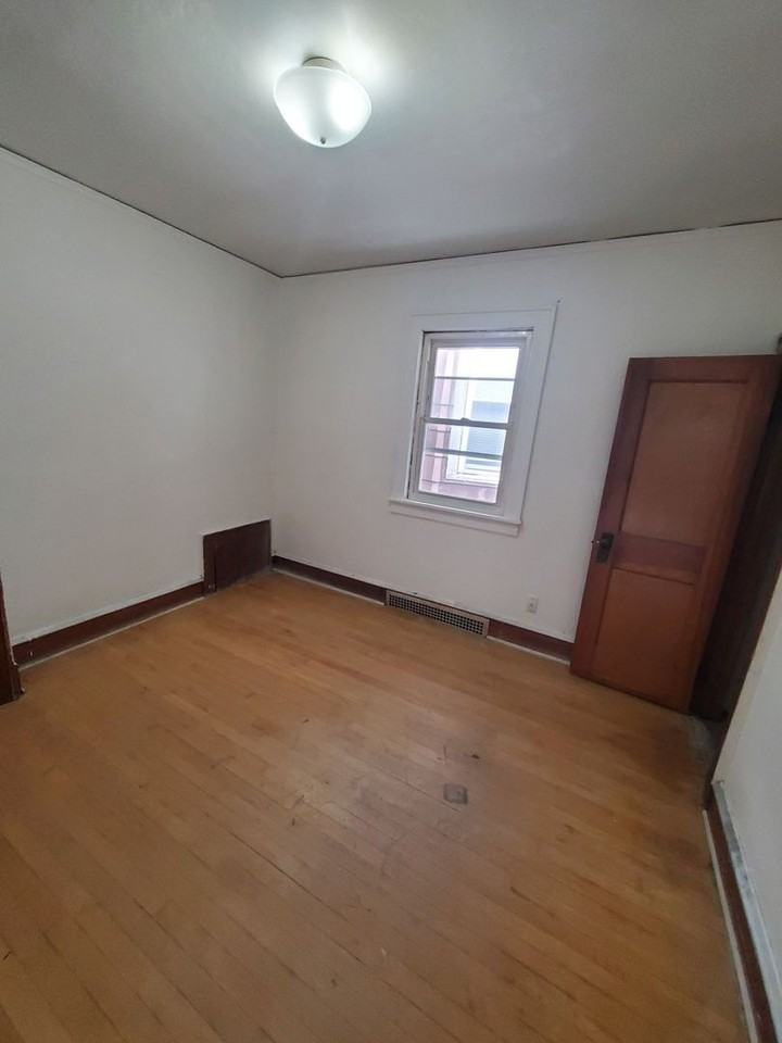 2137 N 47th St - Photo 7 of 9