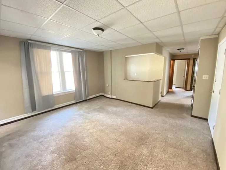 835 1st St Sw #2 - Photo 6 of 12