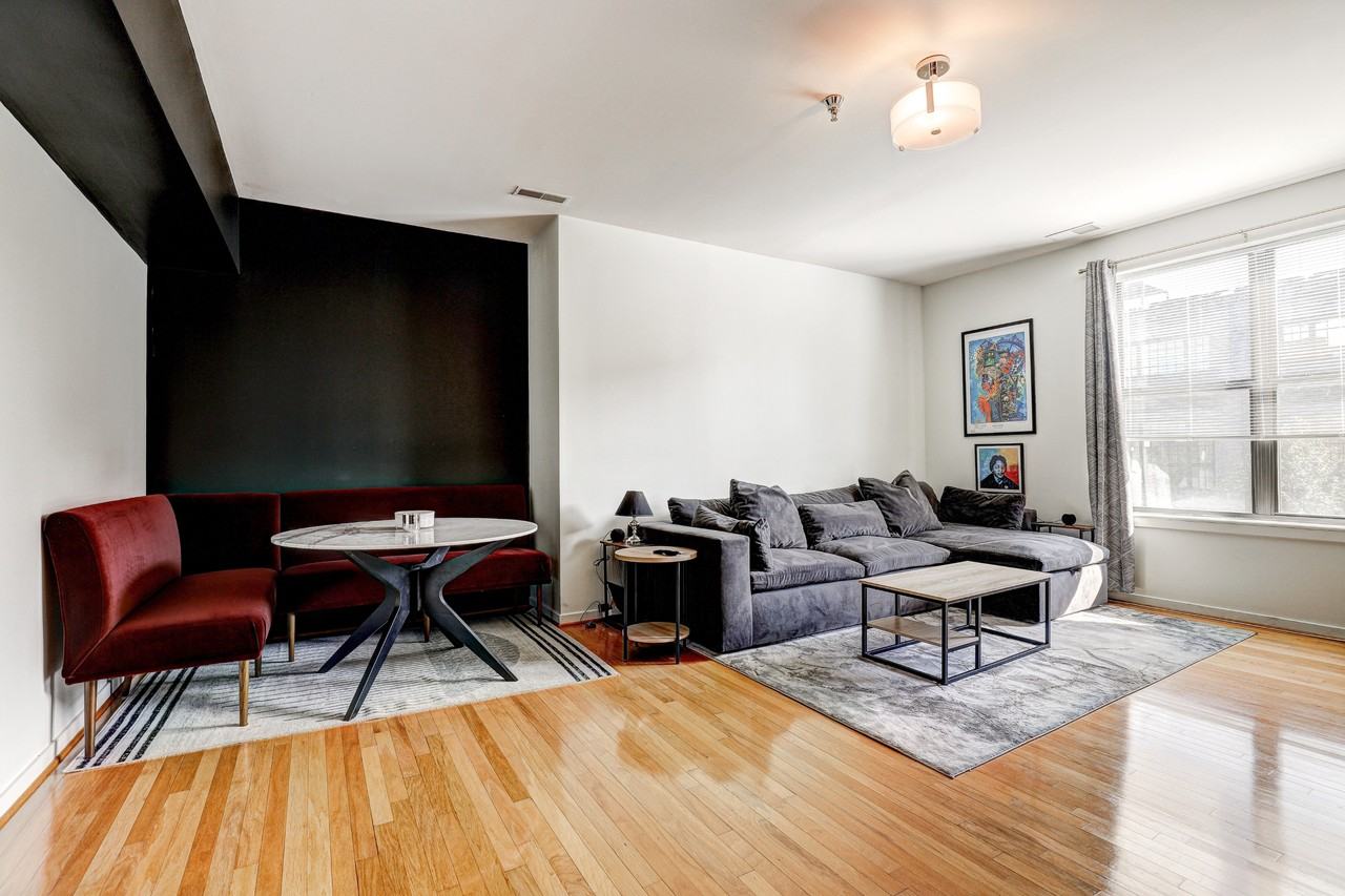 1726 Aliceanna St #303 - Photo 2 of 49