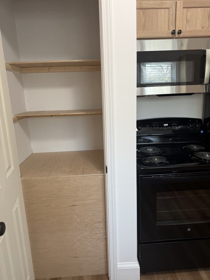 1701 Newark Ave #1 - Photo 2 of 7