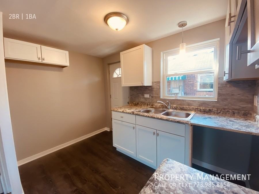 8153 South Colfax AvenueApt 8155-2 #8155-2 - Photo 6 of 14