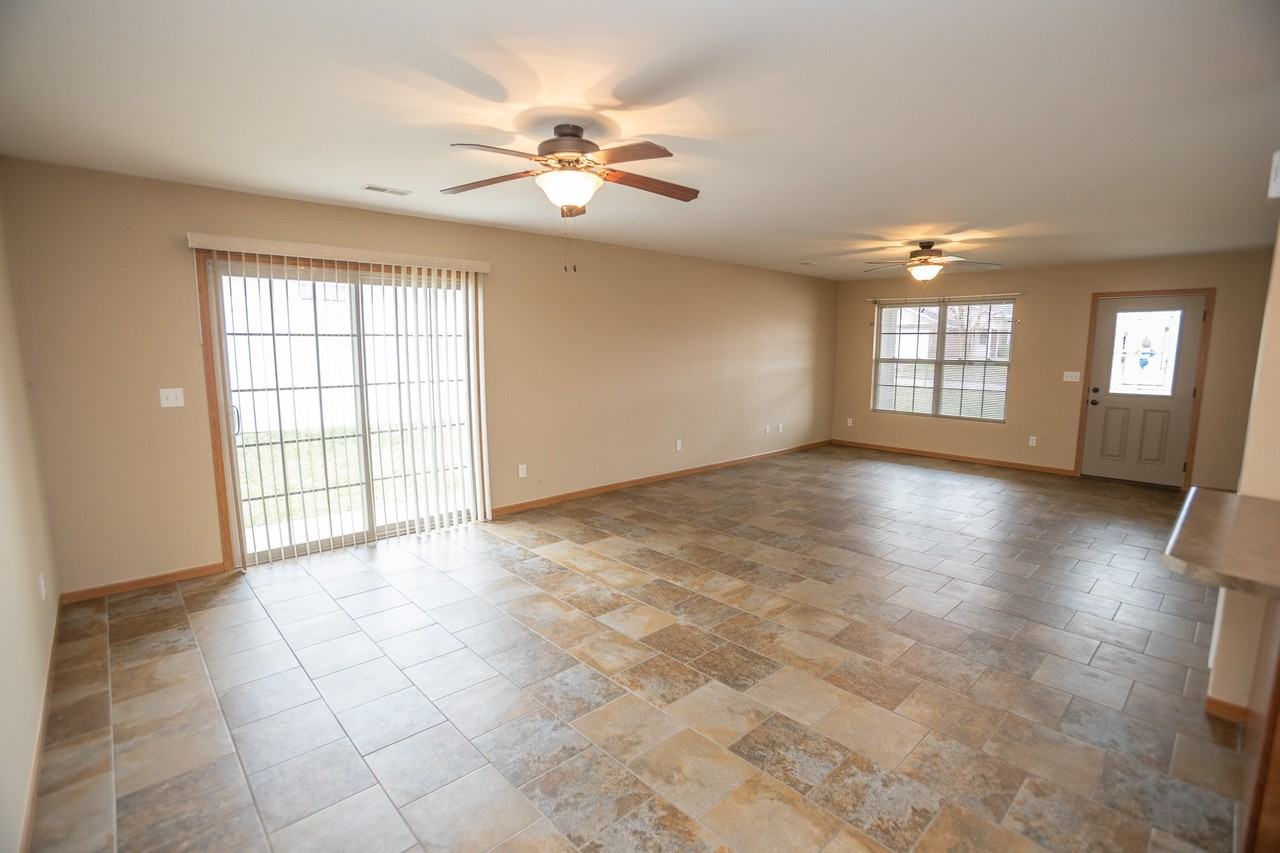 145 Rief Ct #A - Photo 2 of 19