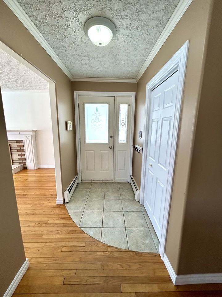 15 Hennebury Pl #MAIN - Photo 2 of 18