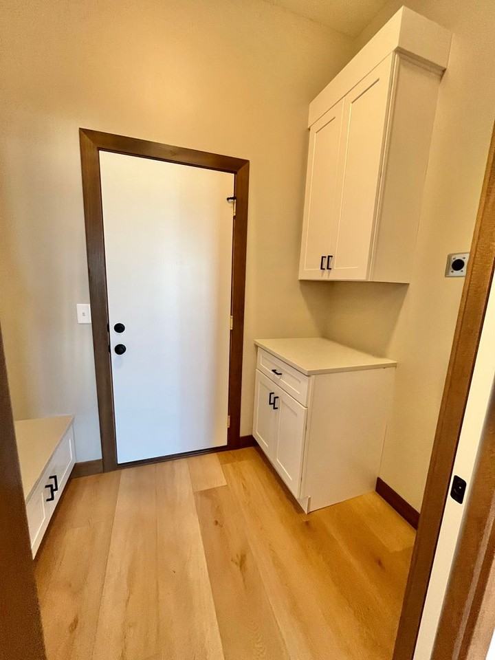 5506 W Liberator Cir - Photo 5 of 30