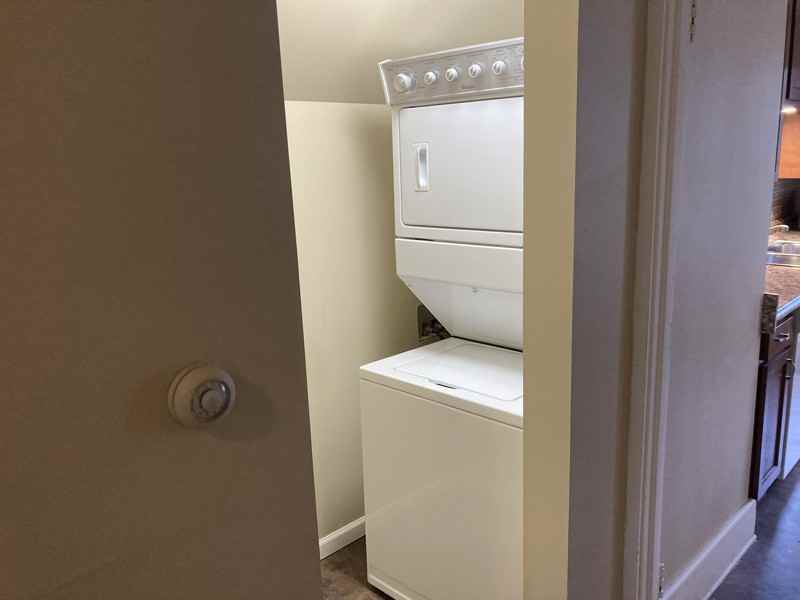 535 Archer Ave #2 - Photo 6 of 16