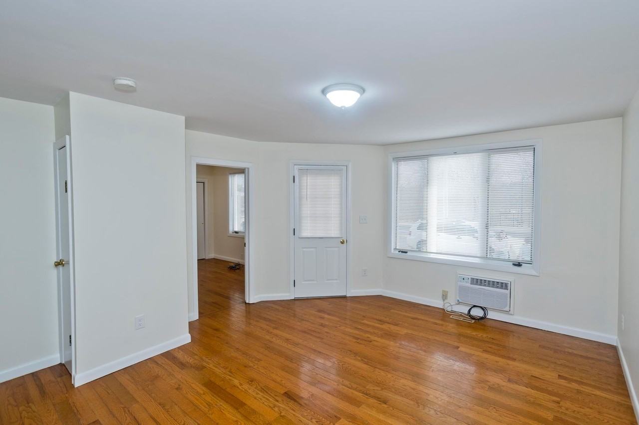 181 State St - Photo 6 of 20