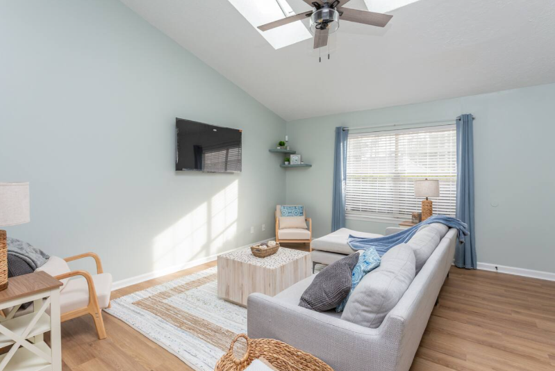 309 Redan Dr - Photo 2 of 16