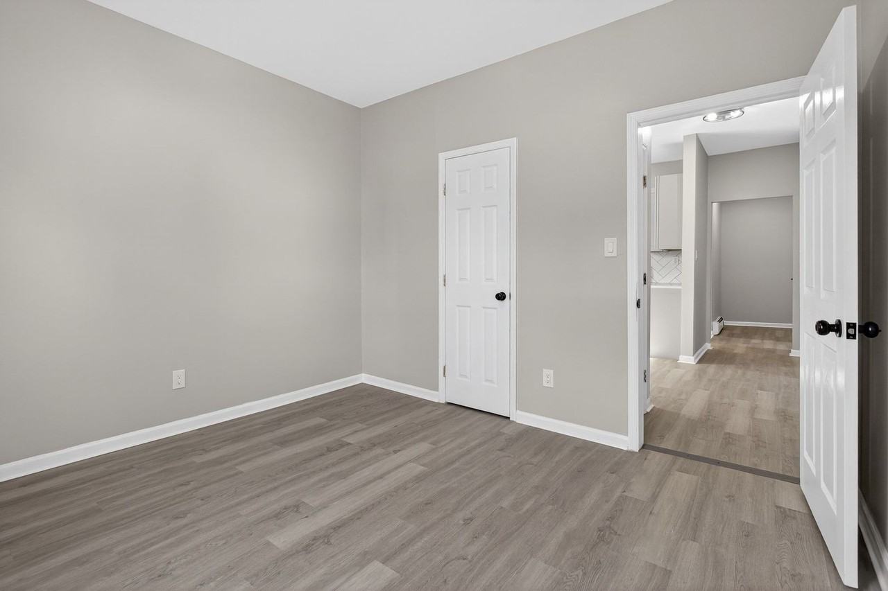 378 Grand St, Roselle, NJ 07203 - Photo 5 of 26