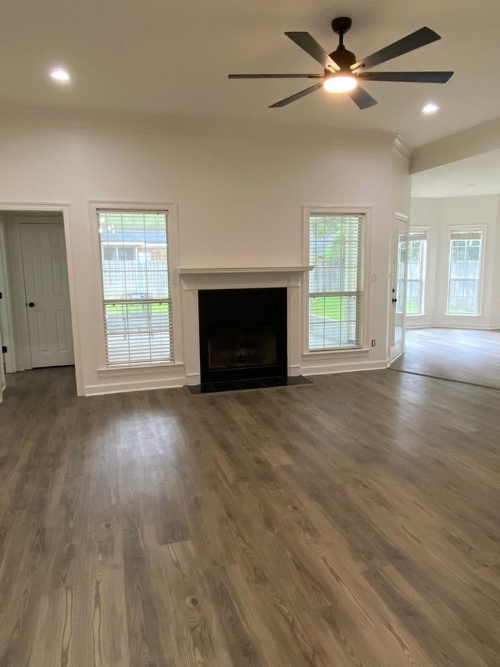 10451 Windmill Rd - Photo 3 of 12