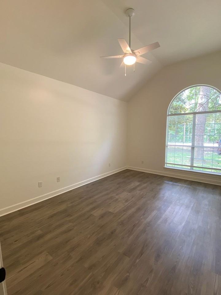 10451 Windmill Rd - Photo 4 of 12