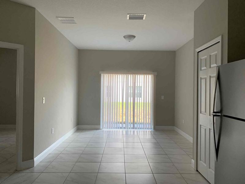 784 Platypus Ct - Photo 5 of 7