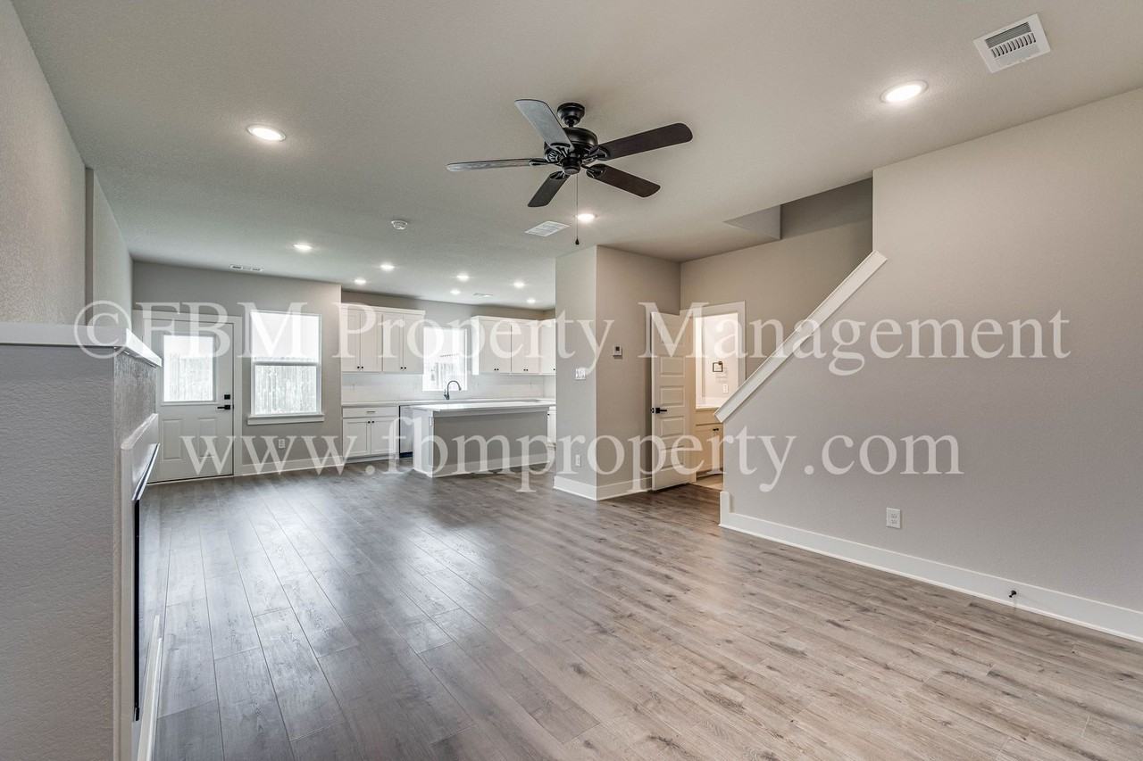 912 Cooksey Ct #B - Photo 5 of 24