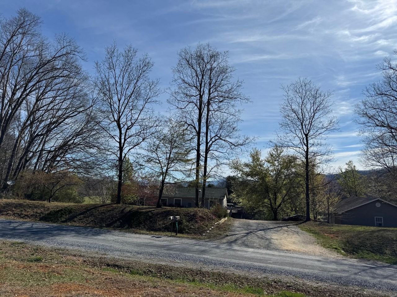 95 Amber Woods Dr - Photo 3 of 33