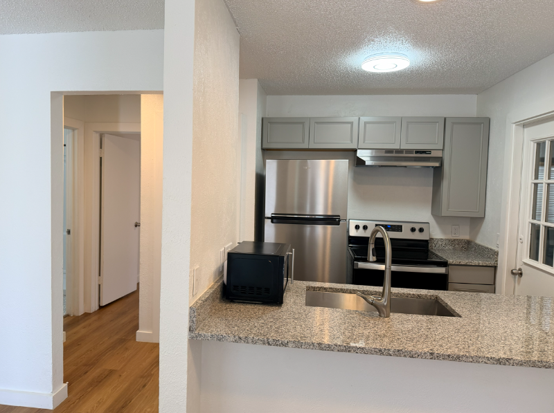 10111 Golden Meadow Dr #F - Photo 6 of 12