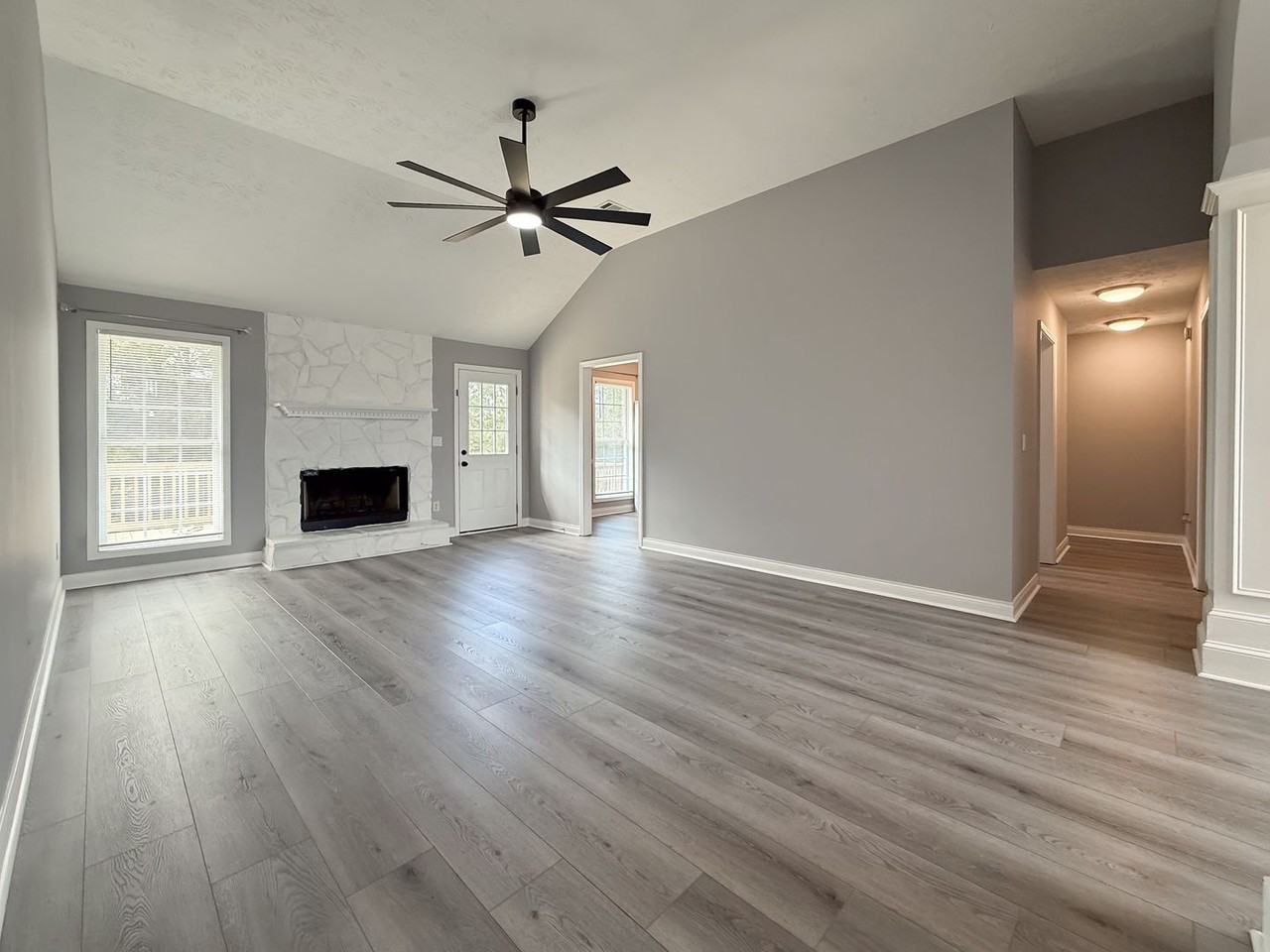 2018 Tranquil Ln - Photo 3 of 28