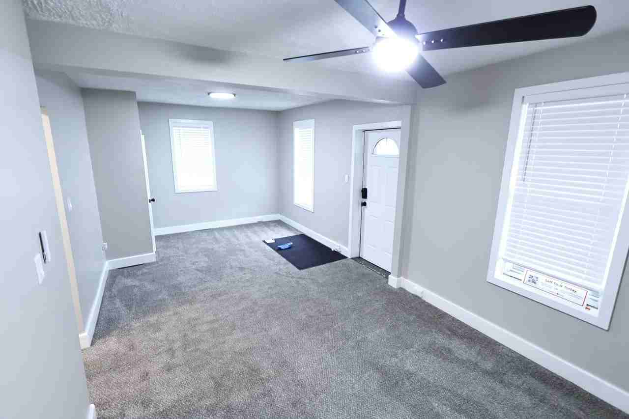 1453 Woodbirch Ave - Photo 3 of 13