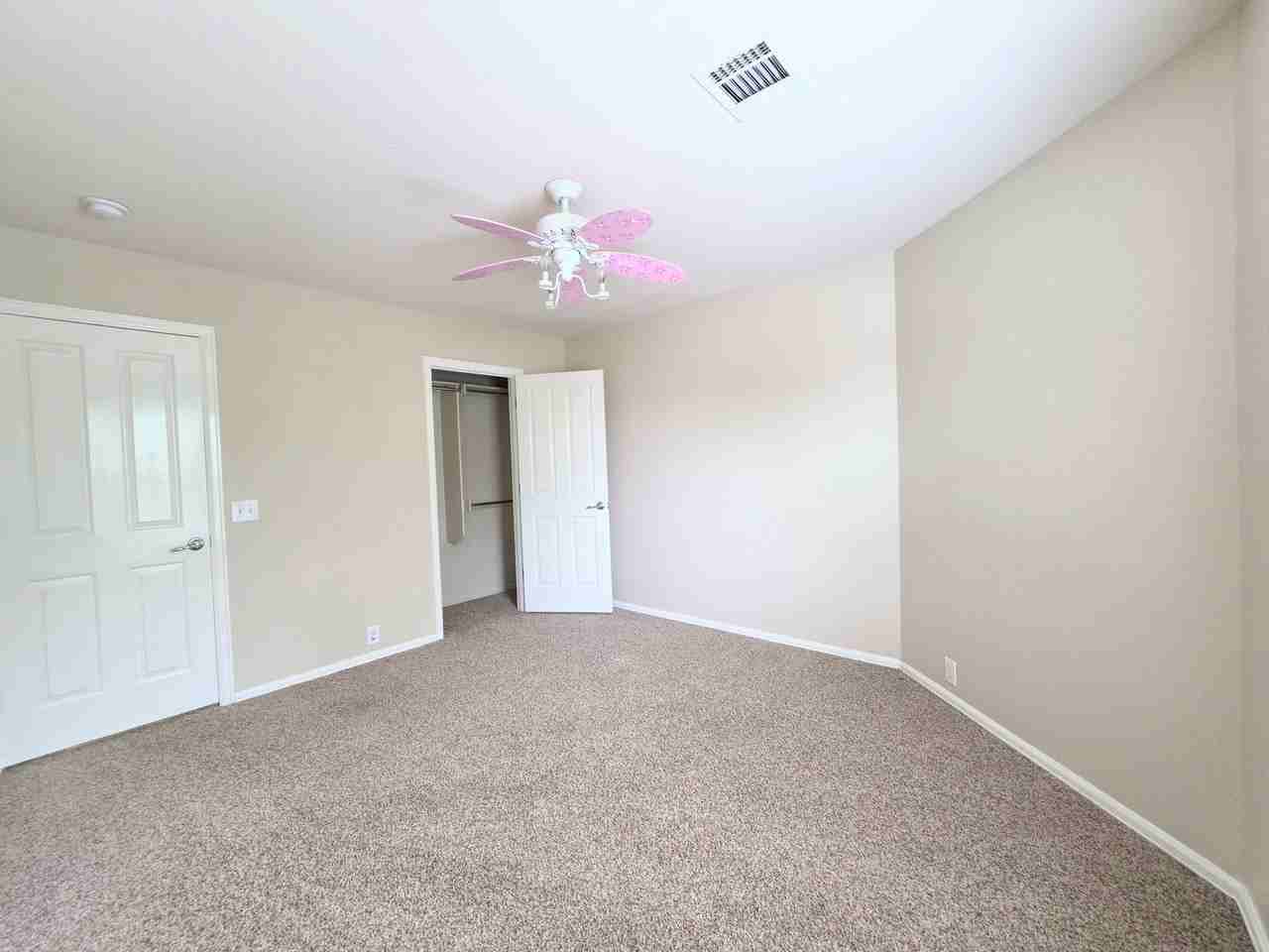 914 Tisbury Pkwy - Photo 6 of 26