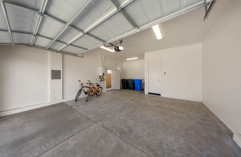 2522 Amur Ave - Photo 5 of 20