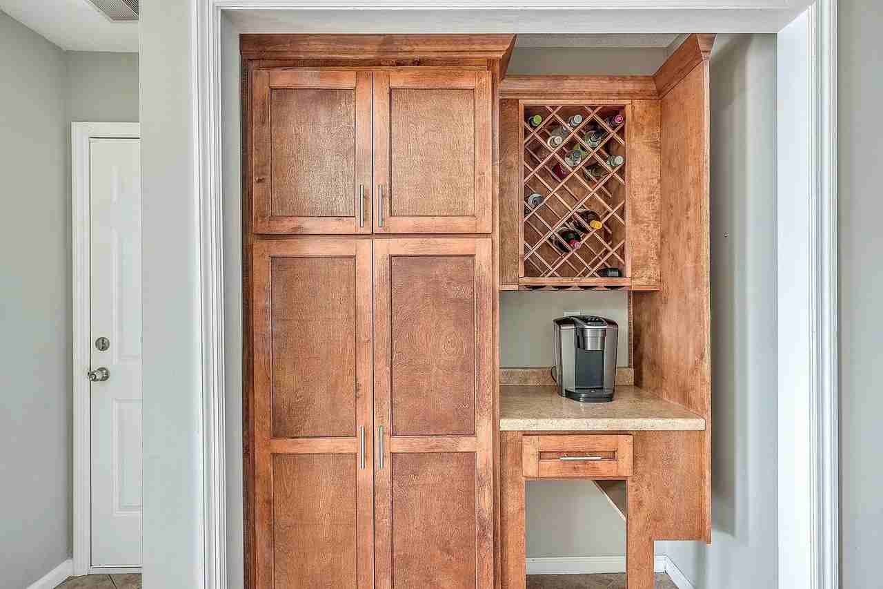 108 Dundalk Ct - Photo 5 of 27