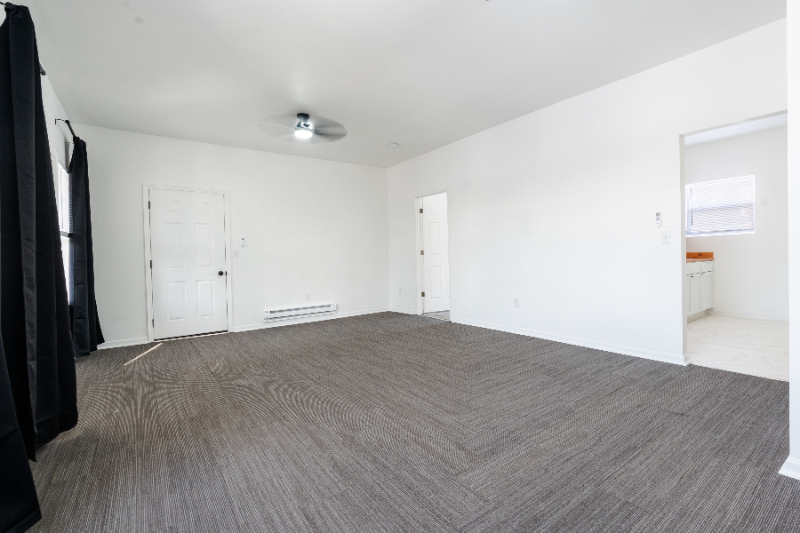 1918 W Washington St #T2 - Photo 4 of 10