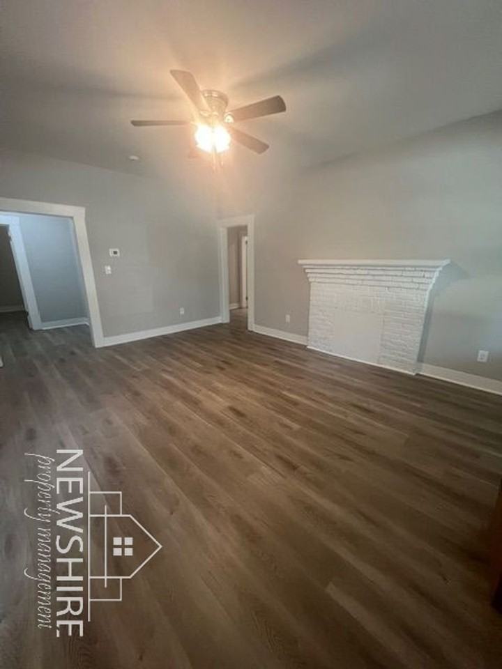 318 Alexander Ave - Photo 2 of 8