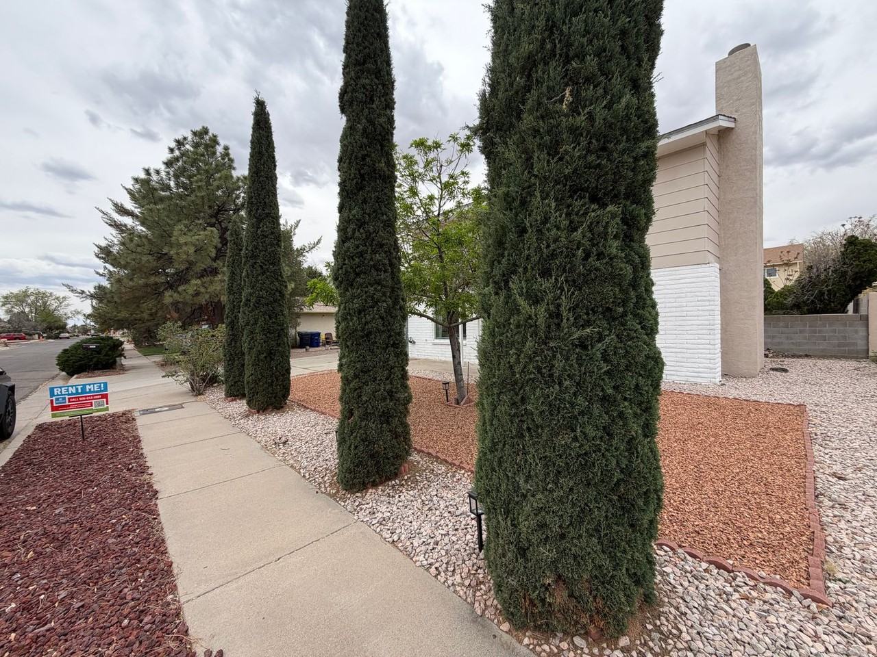 5901 Hayes Dr Nw - Photo 4 of 43