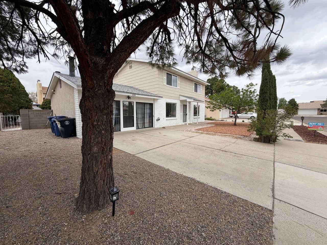 5901 Hayes Dr Nw - Photo 5 of 43