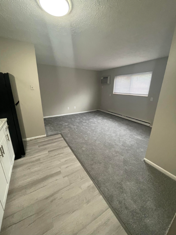 1804 Woodlawn Ave Nw #13 - Photo 4 of 9