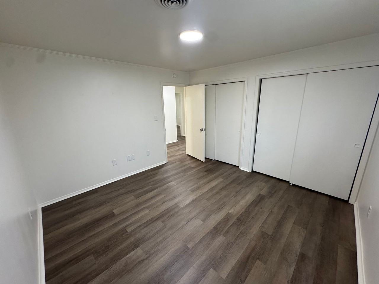 Commanche St Duplex - Photo 6 of 25