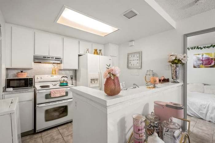 2015 Dairy Mart Rd #1 - Photo 6 of 17