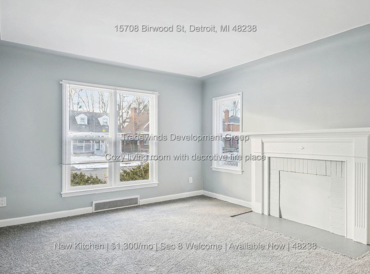 15708 Birwood St - Photo 2 of 12