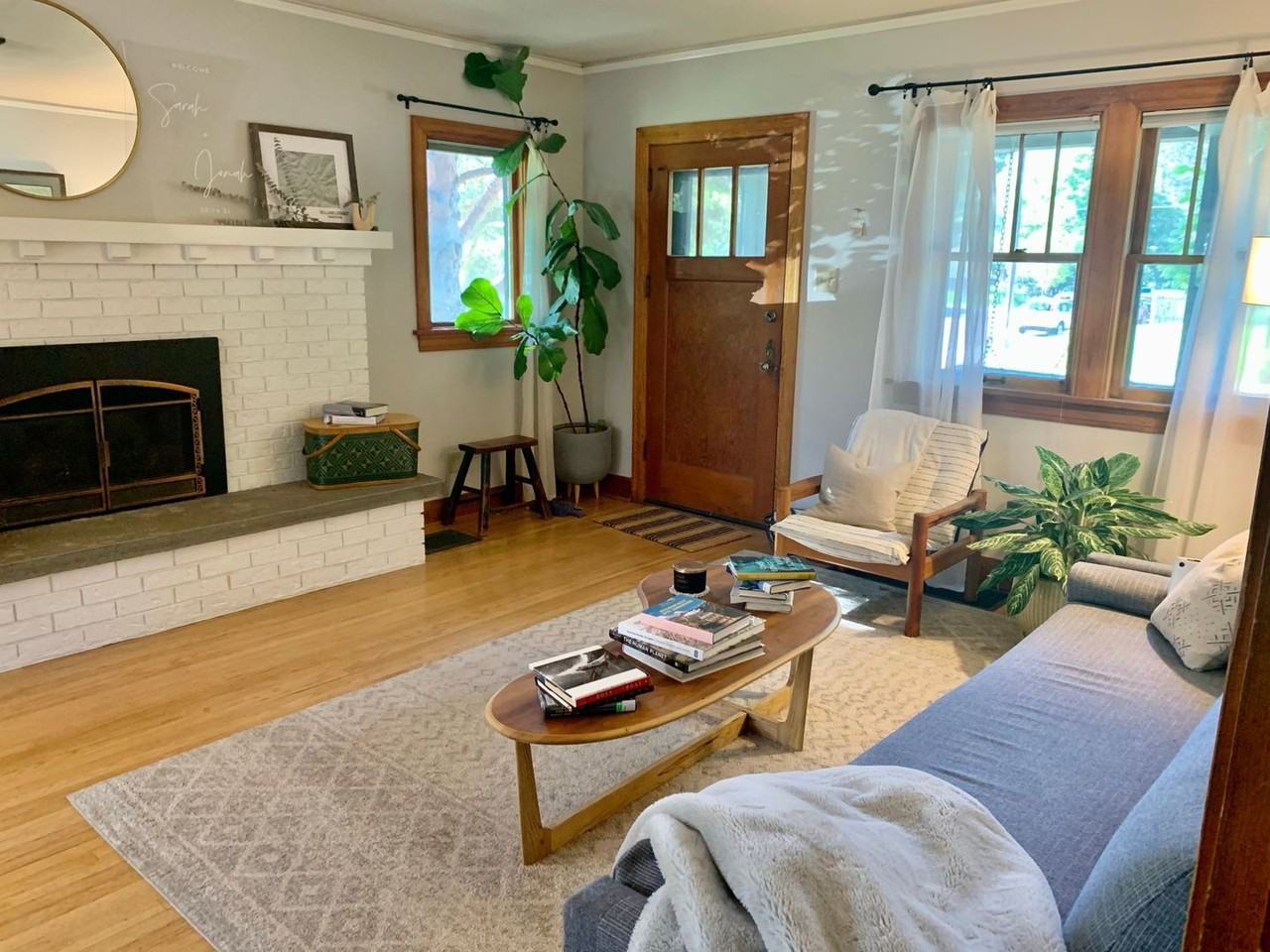 238 E Sussex Ave - Photo 2 of 42