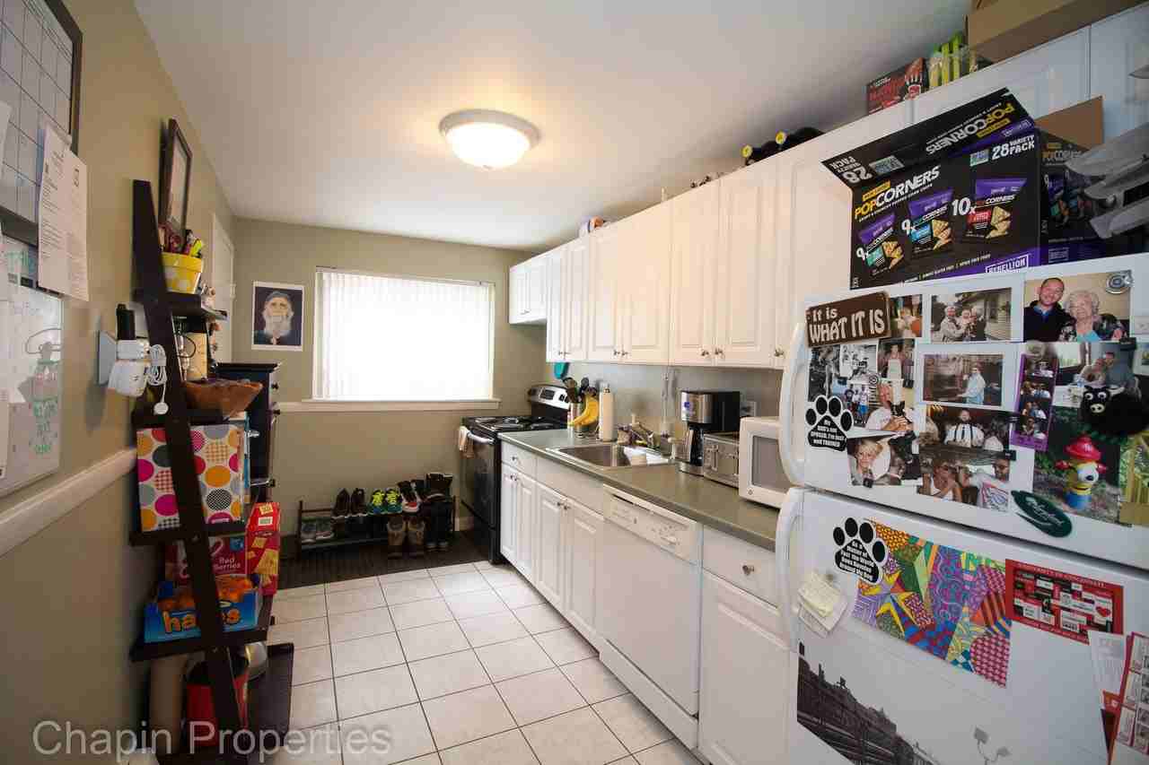 91B Chestnut St - Photo 4 of 12