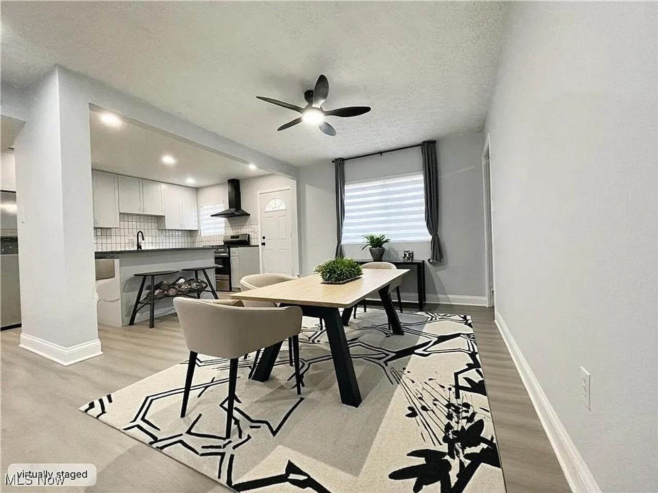 59 Hemlock Dr - Photo 3 of 16