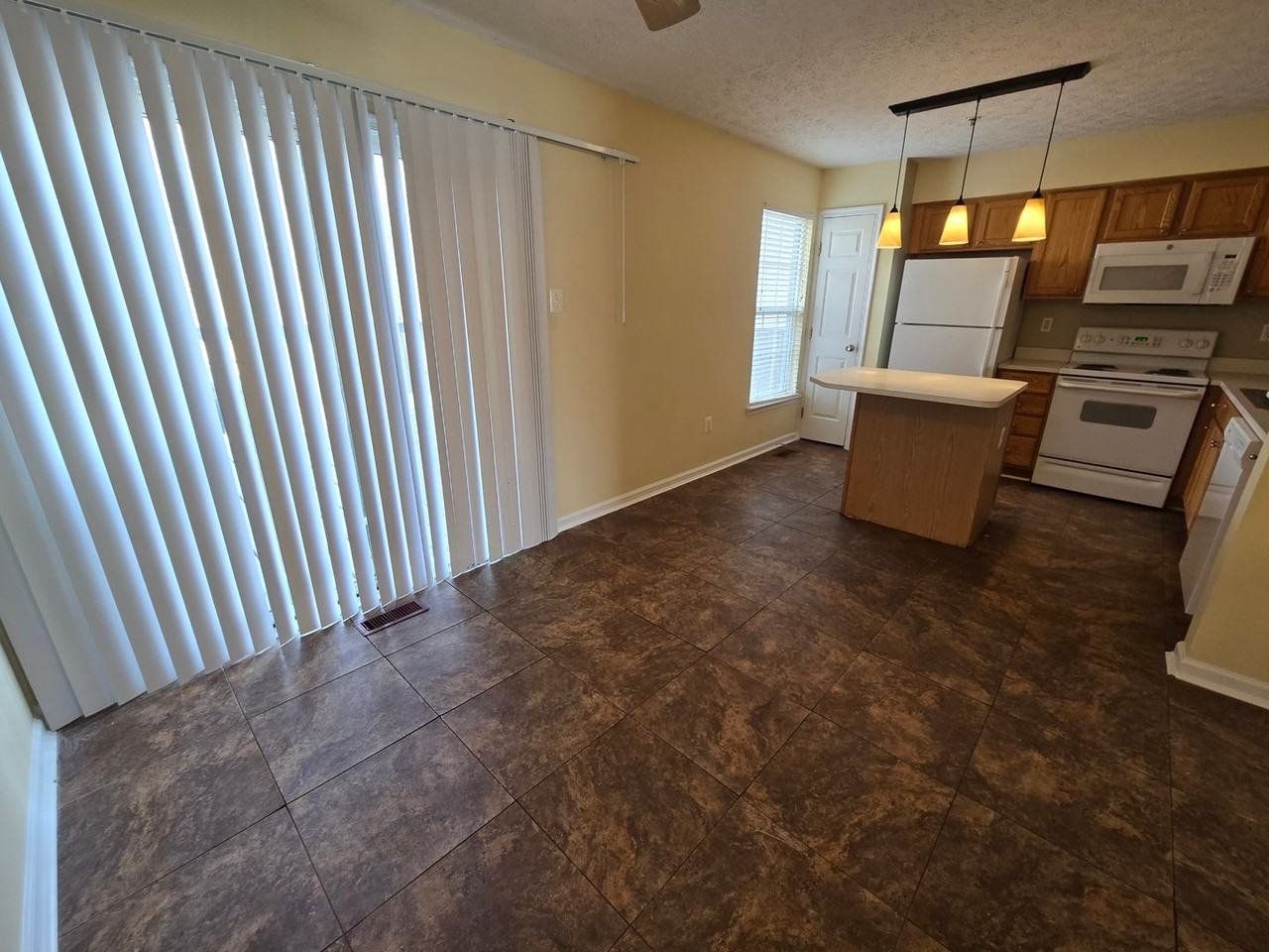 4927 Bristle Cone Cir - Photo 7 of 20